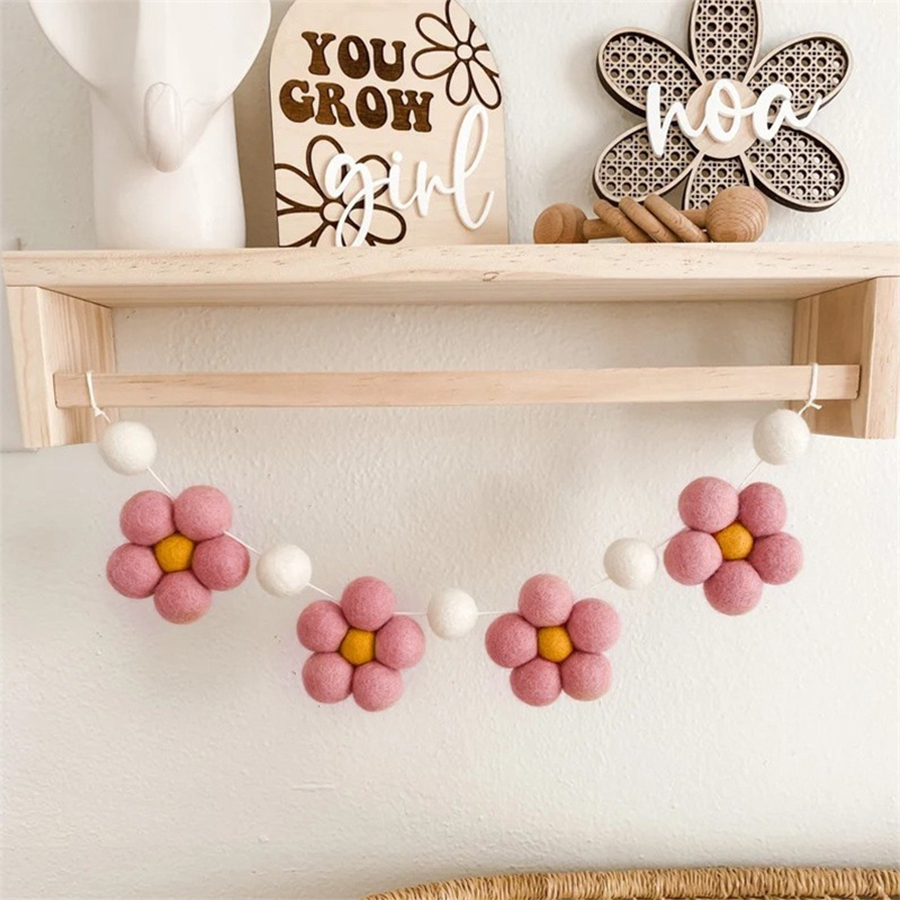Baby Nursery Fabric - Garland Bunga Daisy Felt Buatan Tangan